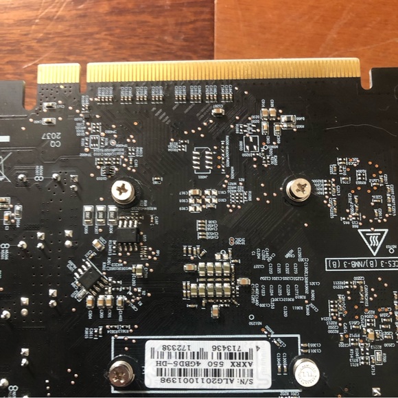 PowerColor AMD Radeon RED DRAGON RX 550 4GB - Picture 7 of 11